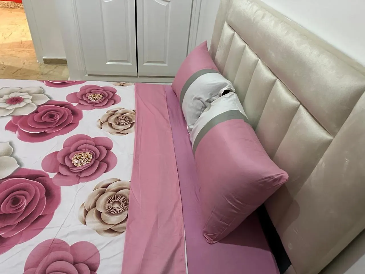 Daire Le Chaleureux Avec Balcon 8 Face Gare Ctm Hivernage Marakeş Fas