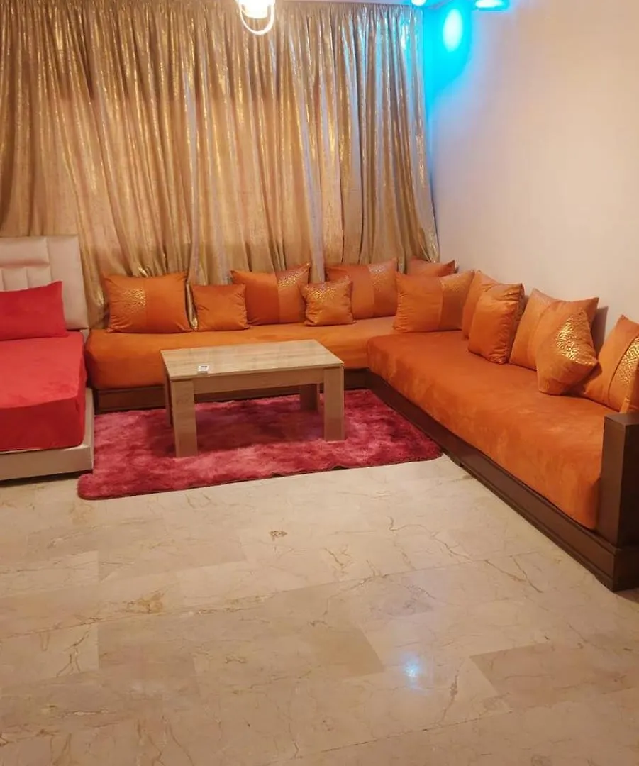 Le Chaleureux Avec Balcon 8 Face Gare Ctm Hivernage Marakeş Daire
